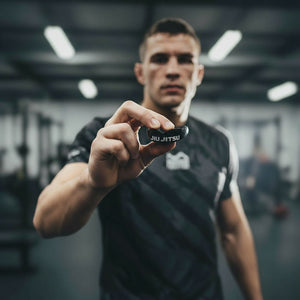 Phantom Athletics ELITE Mouthguard – idealer Mundschutz für Grappling, MMA oder BJJ, reduziert Risiko von Zahn‑, Lippen‑ oder Zahnfleischverletzungen bei Bodenkampf oder clinchlastigen Sessions.