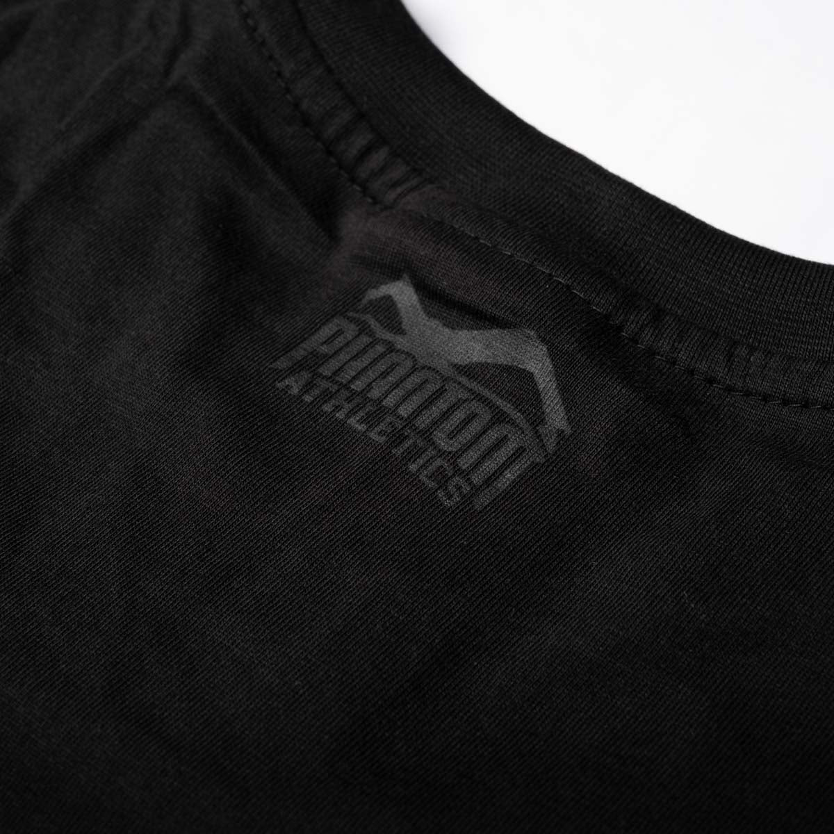 Das Phantom Athletics Oversize T-Shirt Supporter kombiniert moderne Fightwear mit einem entspannten Oversize Fit für einen sportlichen Look. Ideal für Fighter und Kampfsportfans beim Gym-Training, auf Events oder als hochwertige Streetwear im Alltag.