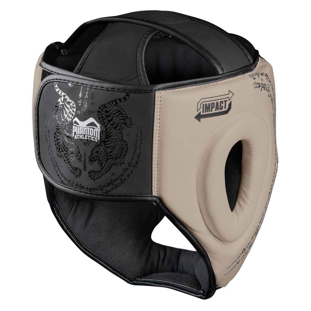 Mit seiner robusten Polsterung und dem ergonomischen Design gewährleistet der Phantom Athletics Muay Thai Kopfschutz „Sand“ hohen Tragekomfort und Sicherheit während des Trainings.