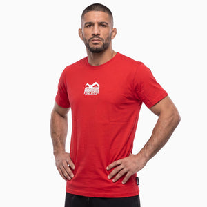 Das Phantom Athletics T-Shirt Team in Rot kombiniert einen modernen Athletic Look mit einem dezenten Phantom Logo auf der Brust. Der atmungsaktive Baumwoll-Polyester-Mix bietet hohen Tragekomfort für MMA, Boxen, Kickboxen, Muay Thai und Fitness.