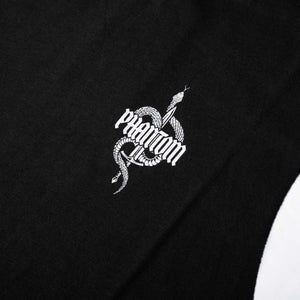Mit dem Phantom Athletics Sleeveless Shirt Blade in Schwarz erhalten Fighter funktionelle Fightwear für intensive Workouts und Training im Gym. Der sportliche Schnitt unterstützt dynamische Bewegungen beim MMA, BJJ, Grappling, Boxen und Functional Fitness.