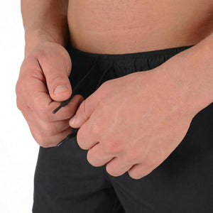 Die Phantom Athletics Shadow Shorts stehen für hochwertige Verarbeitung und funktionales Design im Kampfsport. Ideal für Sparring, Grappling und kraftvolle Trainingseinheiten im Gym oder Outdoor.