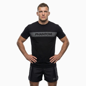 Hochwertiges T-Shirt APEX Black/Gray von Phantom Athletics für MMA-Training, Sparring und Fitness mit atmungsaktivem, leichtem Material.