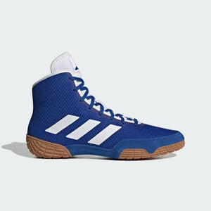 Der Adidas Tech-Fall Ringerschuhe in der Farbe blau. Jetzt zum Bestpreis bei Phantom Athletics. Adidas Ringerschuhe zählen zu den meistgefragten Schuhen bei Ringern weltweit, da sie eine überragende Qualität, gepaart mit ultimativem Komfort. Die stabile Sohle sorgt für Traktion auf der Ringermatte. 