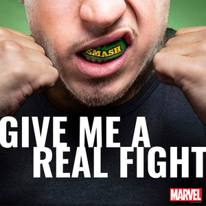 Mit dem Hulk Mundschutz von SafeJawz zeigst du Stärke – außen wie innen. Bietet dir zuverlässigen Schutz bei Boxen, Thaiboxen, MMA und anderen Vollkontaktsportarten.