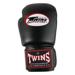 Twins BGVL-3 Boxhandschuhe in Schwarz – klassischer Muay Thai Handschuh für intensives Training, Sparring und Schlagpolsterarbeit. Hochwertige Verarbeitung für maximale Langlebigkeit.