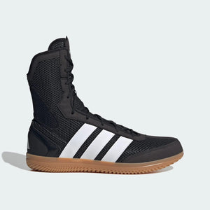Die schwarze Wide-Version der Box Hog Serie von Adidas steht für funktionale Performance im Kampfsport. Sie verbindet Atmungsaktivität, Stabilität und ein angenehmes Tragegefühl im Training.