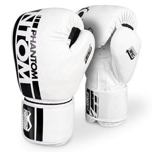 Die Phantom Athletics Boxhandschuhe APEX Whiteout kombinieren ein cleanes weißes Design mit funktioneller Performance für anspruchsvolles Kampfsporttraining. Die hochwertigen Boxhandschuhe eignen sich ideal für Boxen, Kickboxen, Muay Thai und MMA.
