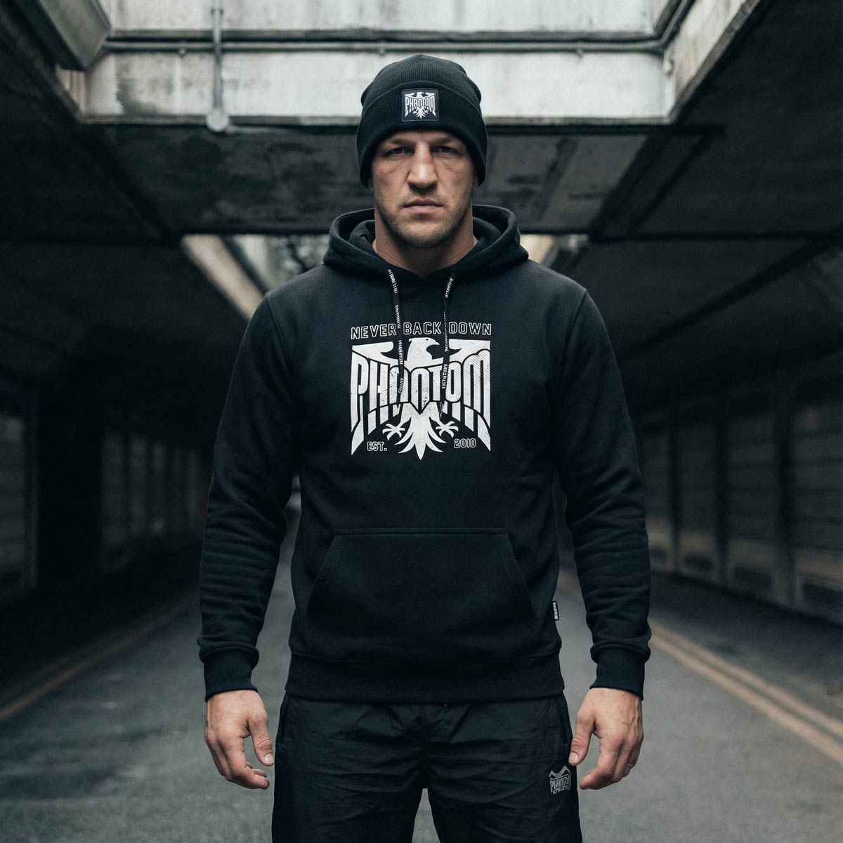 Stylische Kampfsport-Mütze von Phantom Athletics im Germany-Design aus doppellagigem Rippstrick für Komfort und sportlichen Look beim Sparring oder Gym-Training.