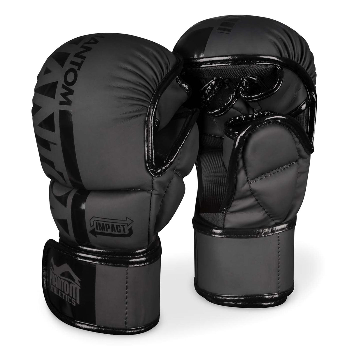 Die Phantom Athletics MMA Sparring Handschuhe APEX Blackout kombinieren extra dicke High-Tech-Polsterung mit einem komplett schwarzen Design für intensives Kampfsporttraining. Die hochwertigen MMA Handschuhe eignen sich ideal für Sparring, Striking, Clinch und Grappling.