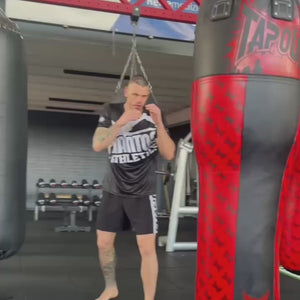 Phantom Athletics Trainingsshirt EVO+ Supporter – feuchtigkeitsregulierend und formbeständig beim Kampftraining.