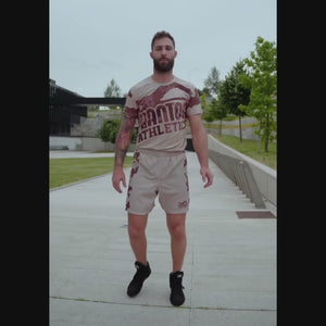 Mit den „EVO Warfare Sand Camo“ Fightshorts von Phantom Athletics bist du bestens für dein Training ausgestattet. Der innenliegende Kordelzug sorgt für einen sicheren Sitz, während das schlichte Design in Sand-Camo-Optik deinen sportlichen Look unterstreicht. Perfekt für intensives Sparring und Wettkämpfe.