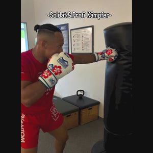 Robuste MMA Shorts mit politisch inspiriertem Look – perfekt für Kämpfer mit Charakter. Ob im Oktagon oder auf der Matte, diese Shorts bieten optimale Funktionalität und Haltbarkeit.