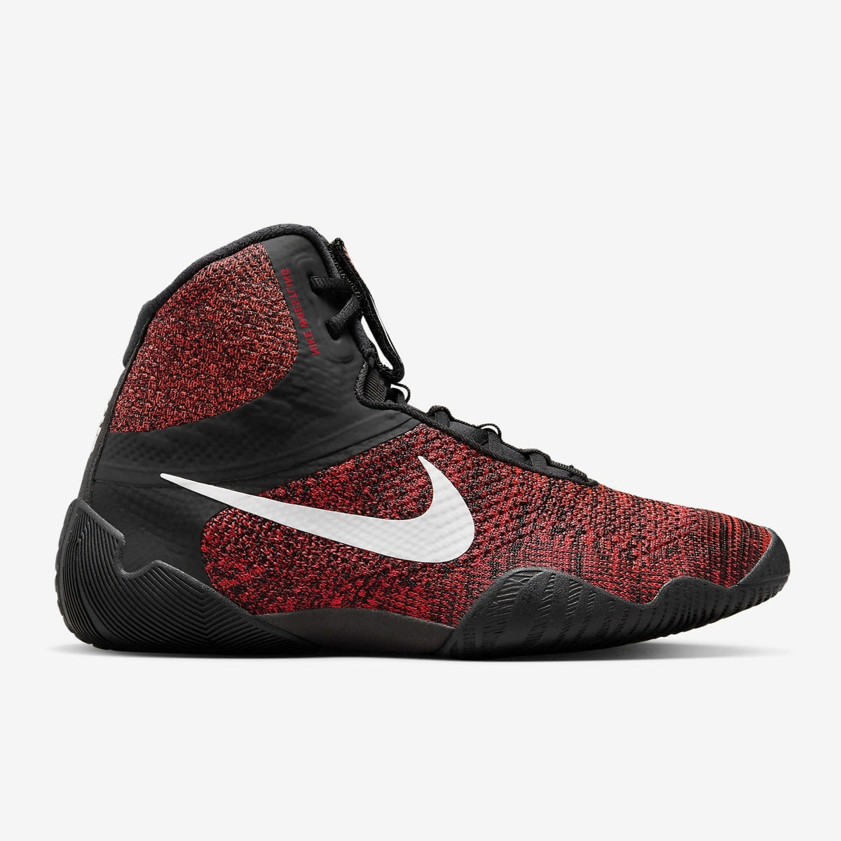 Nike TAWA wrestling shoes. Worn on the mat by world champions and Olympic champions. Great support during training and competition in the usual Nike quality. Wrestling shoes in red/black.
