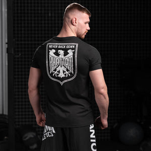 Komfortables Phantom Athletics T‑Shirt Germany Schwarz/Weiß mit Germany‑Print auf Brust und Rücken, ideal für MMA‑Training und Fitness‑Workouts.