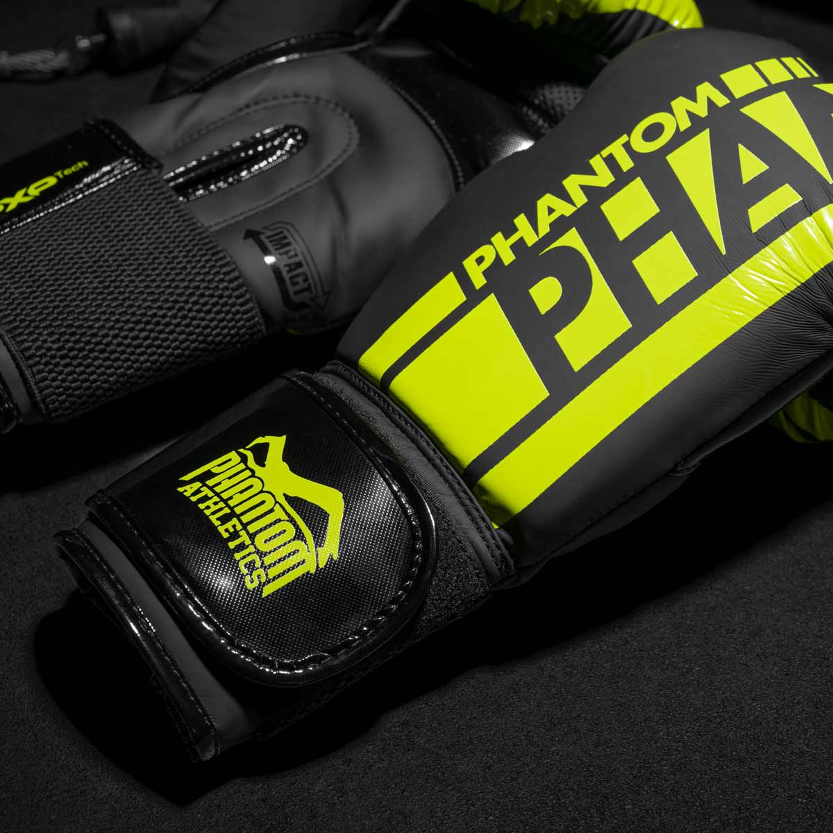 Die Phantom Apex Elastic Boxhandschuhe NEON mit hervorragender Verarbeitung