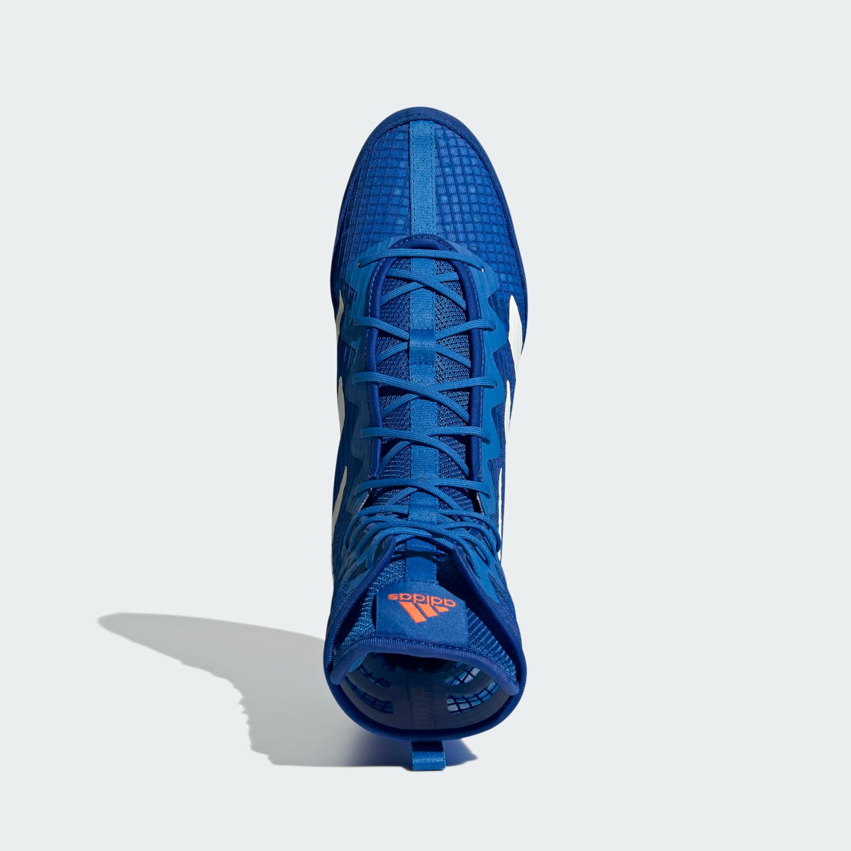 Adidas Box Hog 4 in Blau/Silber – Leichter und flexibler Boxschuh für optimale Bewegungsfreiheit im Training. Perfekt für Boxer, die schnelle, präzise Bewegungen benötigen.