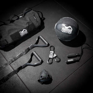 Hochwertiges Professional Set von Phantom Athletics, speziell für Kampfsportler entwickelt. Mit innovativen Tools ermöglicht es ein intensives Workout für Kraft, Technik und Koordination.