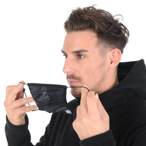 Facemask Tactic Black Camo von Phantom Athletics, ideal für Muay Thai und MMA-Training. Leichtes, waschbares Material sorgt für eine bequeme Passform und Langlebigkeit.