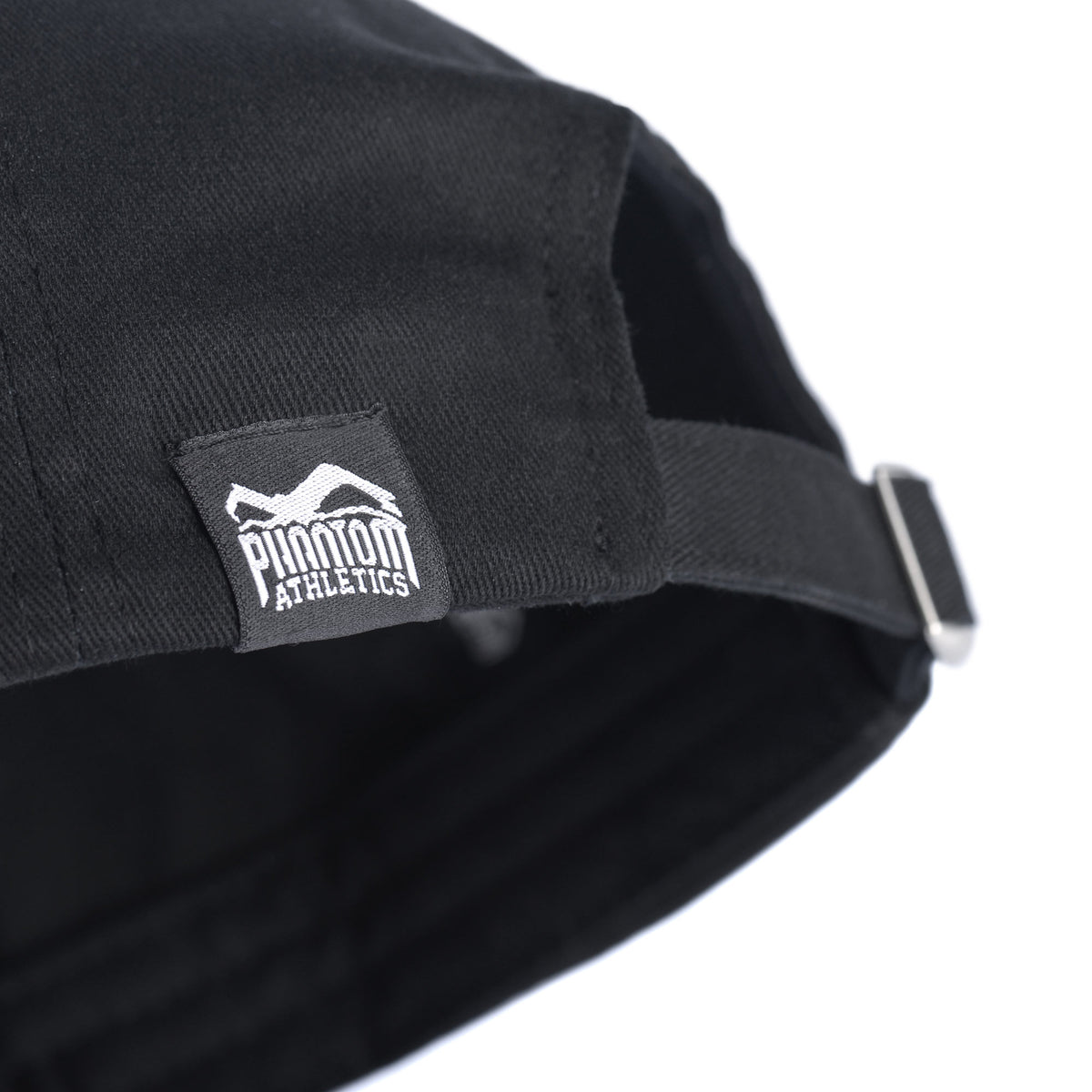 Phantom Cap für Kampfsportler. 5-Panel Trucker Style Cap in schwarz mit gebogenem Schirm und hochwertig gesticktem Phantom Athletics Logo. Ideal für alle MMA Kämpfer, Boxer, BJJ Kämpfer, Thaiboxer oder Kickboxer.