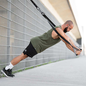 Das Phantom Athletics Performance Set Beginner 3 ist perfekt für das Training zu Hause oder unterwegs. Vielseitige Tools fördern Technik und Stabilität im Kampfsport.