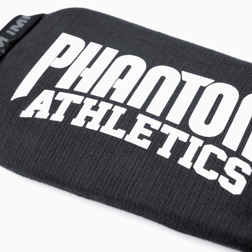 Die Phantom Impact SO Schienbeinschoner für Kampfsport verfügen über eine dünnere Polsterung für mehr Bewegungsfreiheit im Training und Sparring.