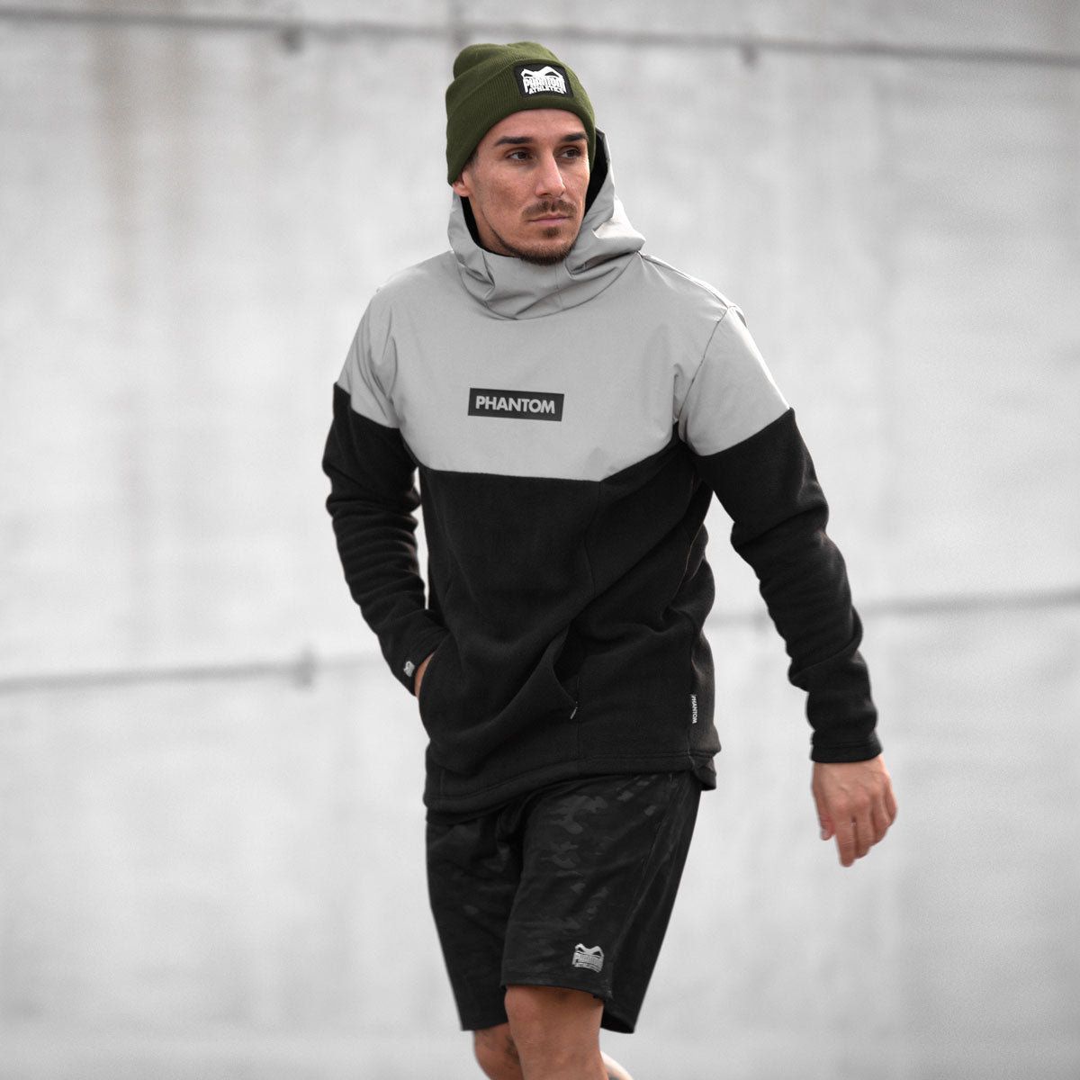 Phantom Athletics Beanie Team Army – sportliche Wintermütze für Training, Outdoor-Aktivitäten und Alltag.