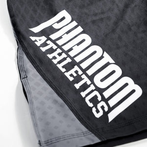 Leistungsstarke Fightshorts Storm Nitro von Phantom Athletics, entwickelt für dynamische Kampfsportler. Leicht und funktional für Training und Wettkampf.