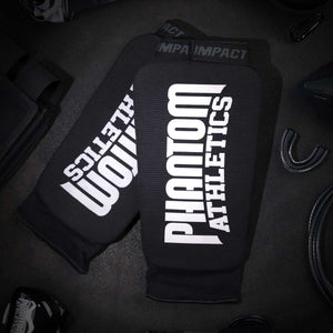 Die Phantom Impact SO Schienbeinschützer verfügen über kein Padding des Vorderfußes und lassen sich so auch perfekt mit Schuhen tragen. 