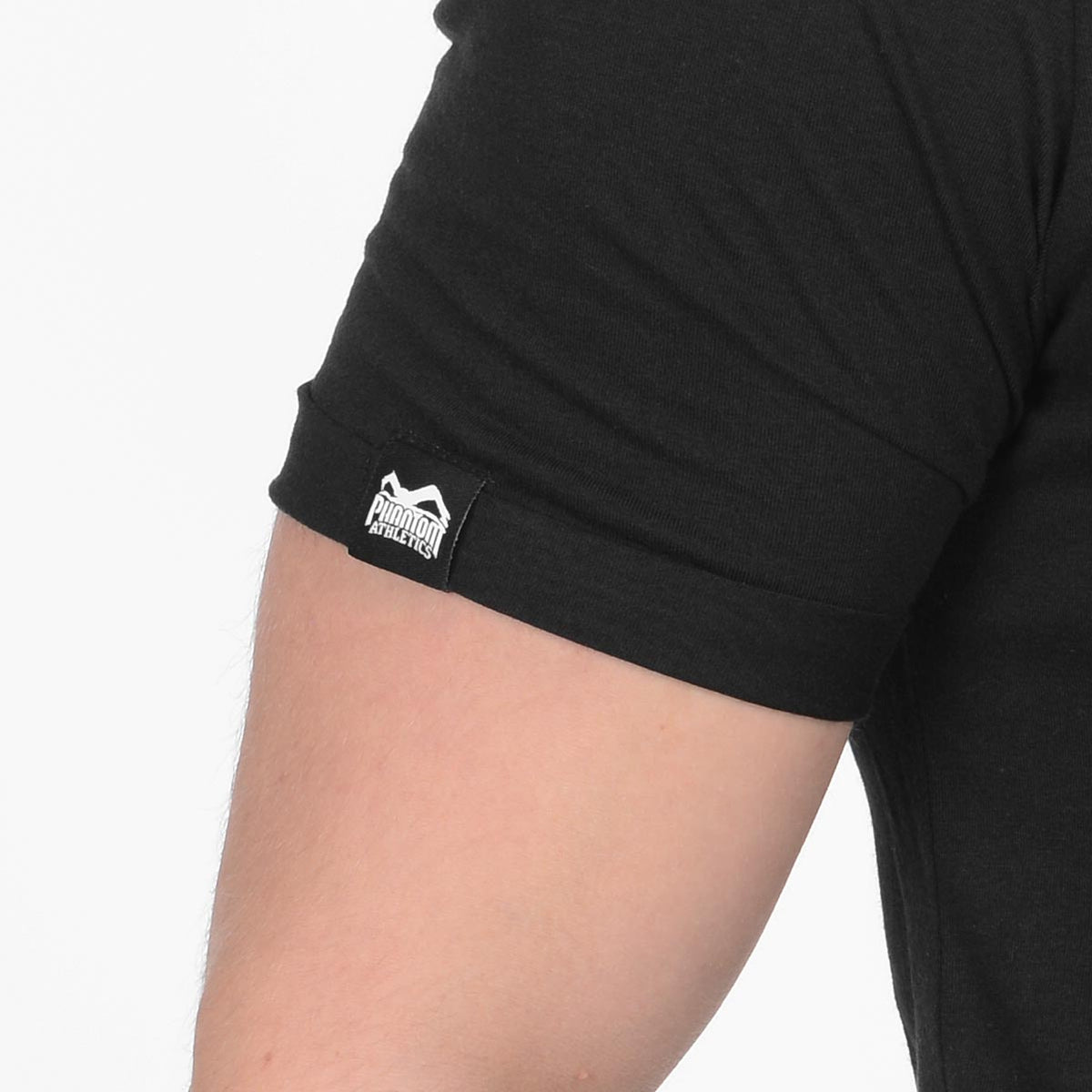 Das Phantom Athletics Elite Shirt überzeugt durch seinen modernen Look und funktionale Eigenschaften für vielseitige Einsätze im Kampfsport. Ideal für Training, Sparring und als stylisches Statement im Alltag.