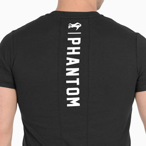 Dieses hochwertige Trainingsshirt von Phantom Athletics überzeugt durch seine langlebige Verarbeitung und den angenehmen Tragekomfort bei intensiven Einheiten im Kampfsport. Perfekt für Sparring, Techniktraining und Fitness-Workouts.