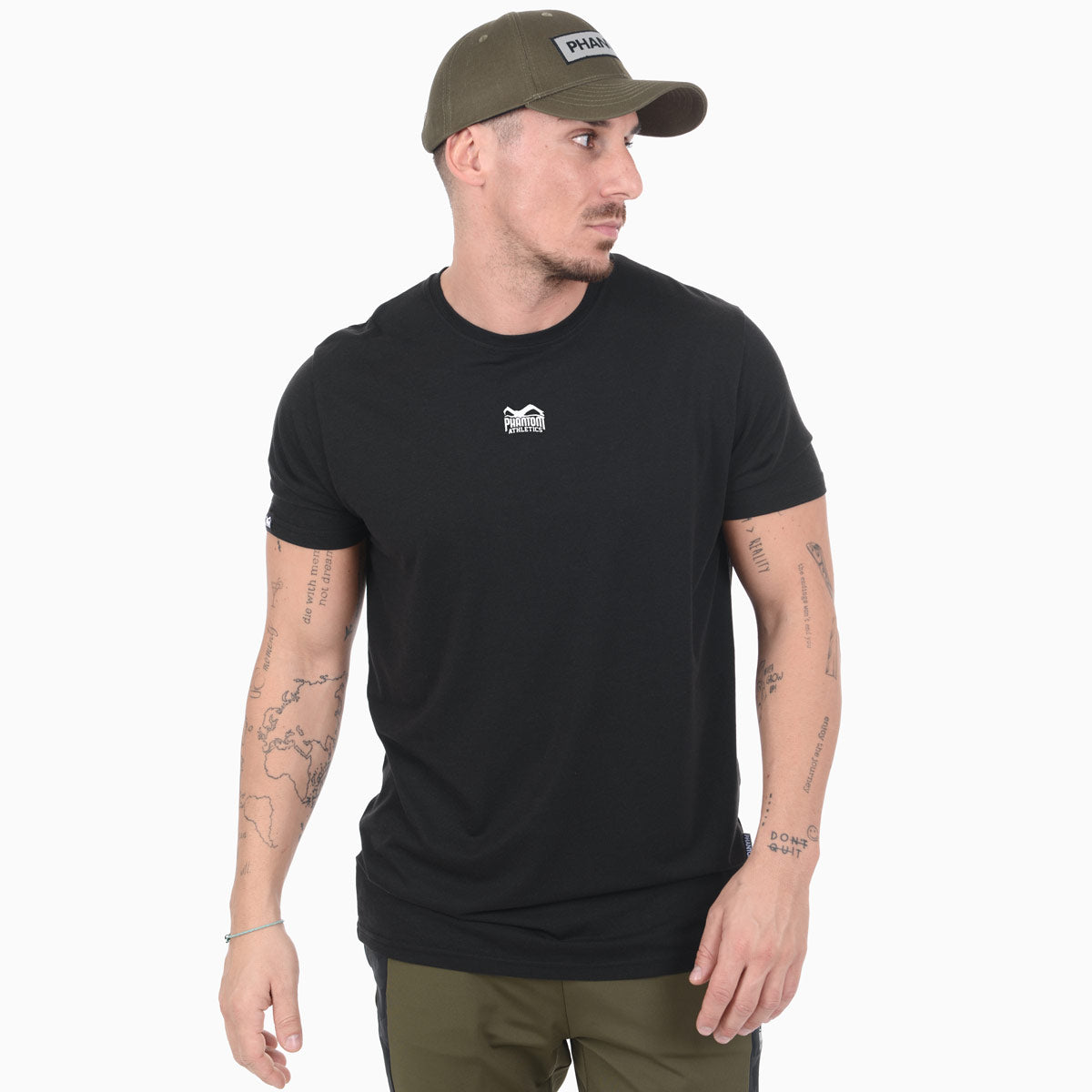 Hochwertiges Kampfsportshirt in Schwarz mit markantem Legend-Schriftzug – ideal für intensives Sparring, Grappling und Fitness im Kampfsport.