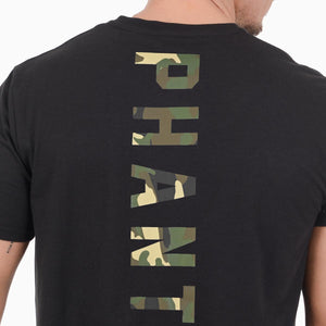 Dieses Kampfsport T-Shirt von Phantom Athletics bietet dir dank flexiblem Material und athletischem Schnitt optimalen Komfort bei intensiven Einheiten. Perfekt für Training, Gym und Alltag mit funktionalem Black Camo Design.