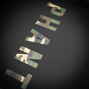Dieses hochwertige Trainingsshirt von Phantom Athletics überzeugt durch atmungsaktives Material und langlebige Verarbeitung für anspruchsvolles Kampfsport-Training. Perfekt für Sparring, Fitness und intensive Workouts im Boxen und Grappling.