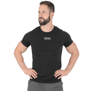 Mit seinem klassischen Schnitt und dem dezenten Phantom Athletics Logo ist dieses schwarze Supporter Shirt ein Must-have für alle MMA-, Box- und Grappling-Fans.