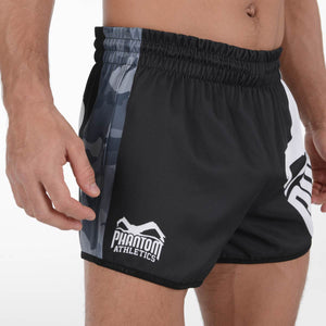Die Phantom Athletics Fight Shorts Revolution Black Camo überzeugen mit einem kraftvollen Look und technischer Qualität für den Kampfsport.