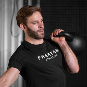 Bequemes T-Shirt BMBA von Phantom Athletics – ideal für Fitness, Kampfsport oder Freizeit. Das minimalistische Design passt zu jedem Outfit und bietet einen lässigen Look.