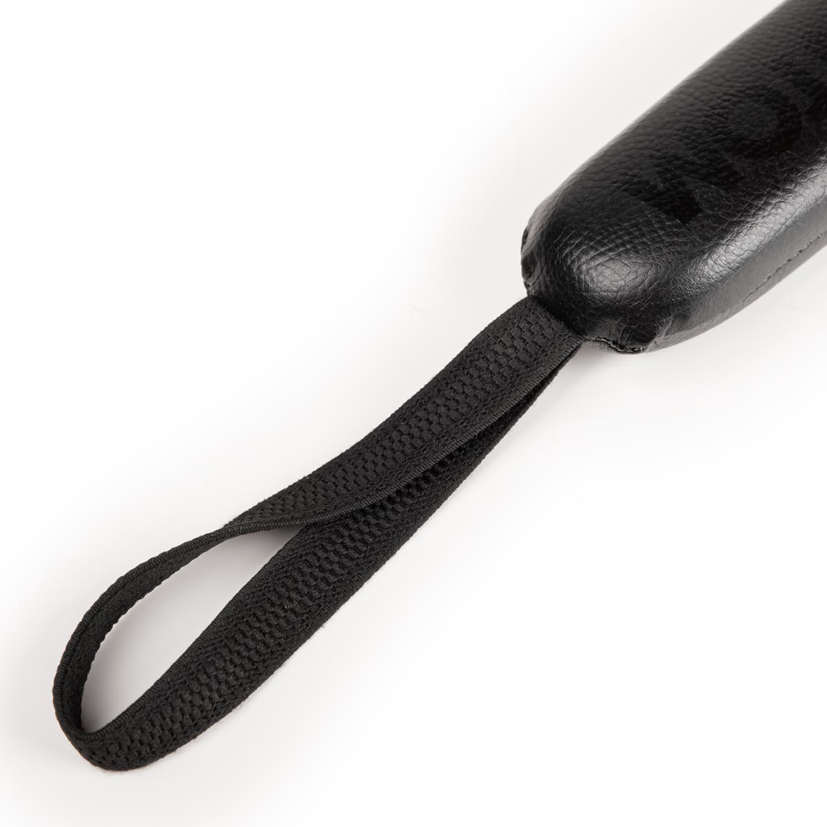 Die Phantom Boxing Paddles sind die idealen Schlagpratzen um Speed und Präzision zu trainieren. Egal ob MMA, Boxen, Kickboxen oder Muay Thai. Mit den Phantom Boxing Paddles bringst du dein Striking auf das nächste Level. Handschlaufen sorgen dafür, dass der Coach die Paddles stets fest im Griff hat. 