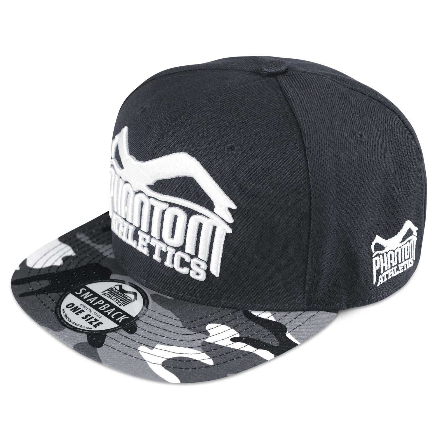 Phantom Cap für alle Kampfsportler und Fans. Schwarze Kappe mit geradem Schirm in Urban Camo und hochwertig gesticktem Phantom Athletics Logo auf der Vorderseite. 