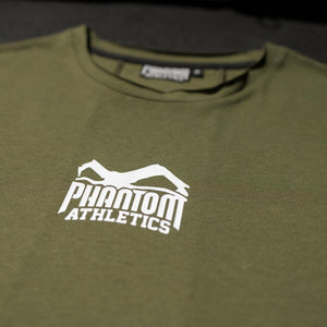 Robustes Phantom Athletics T-Shirt mit Team-Army-Logo, ideal für MMA- und Kampfsport-Enthusiasten. Perfekt für sportliche Herausforderungen und entspannten Alltagsstil.