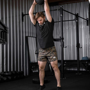 Leichte und strapazierfähige Training Shorts Laser Camo von Phantom Athletics, entwickelt für MMA- und Striking-Workouts. Unterstützt präzise Technik und Bewegungsfreiheit.