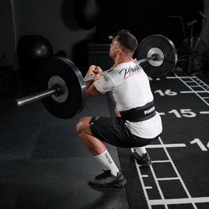 Phantom Athletics Weightlifting Belt, perfekt für Krafttraining und MMA. Strapazierfähiges Material sorgt für Langlebigkeit und optimalen Halt bei jeder Übung.