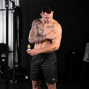 Hochwertiges Phantom Athletics Sport Öl für Kampfsport, Boxen und MMA. Fördert die Entspannung beanspruchter Muskeln und sorgt für optimale Erholung.