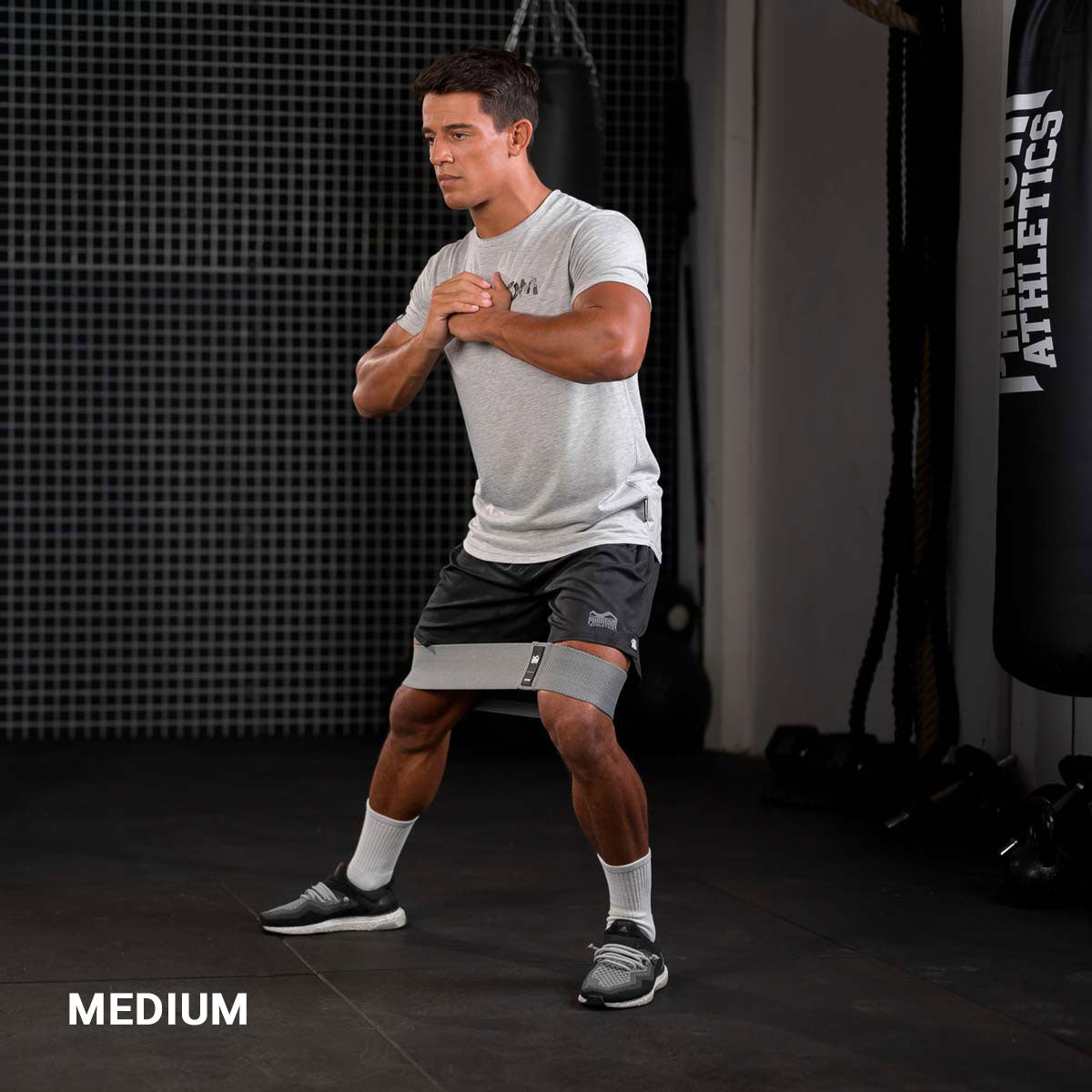 Kompaktes Widerstandsband von Phantom Athletics, ideal für Mobilitäts- und Stabilitätsübungen. Perfekt für MMA-Training und funktionales Workout.