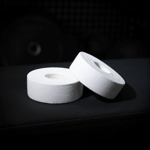 Phantom Athletics Pro Tape 8-Pack, ideal für MMA und Boxen. Bietet eine einfache Anwendung und maximale Stabilität für Handgelenke und Finger während des Trainings.