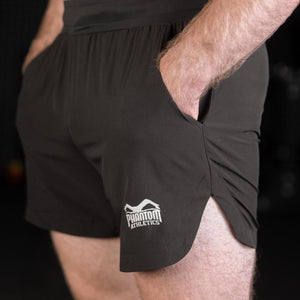 Leichte und strapazierfähige Training Shorts Laser Black von Phantom Athletics, ideal für intensives Training. Unterstützt dynamische Bewegungen und bietet sicheren Halt.