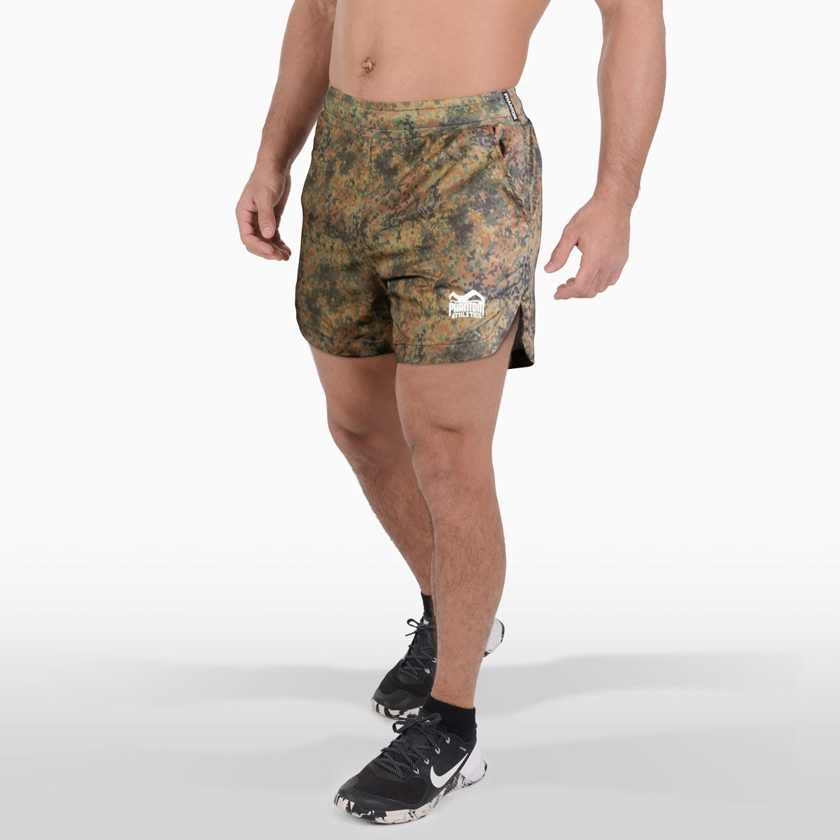 Training Shorts Laser Camo von Phantom Athletics, ideal für MMA, Grappling und Kampfsport. Leichtes, strapazierfähiges Material sorgt für Bewegungsfreiheit und hohen Komfort bei intensiven Workouts.