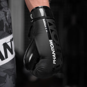 Die Phantom Boxhandschuhe APEX Laced. Mit Schnürung für Profi Training und Wettkampf. 