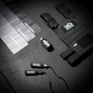 Hochwertiges Gewichtswesten-Set von Phantom Athletics, speziell für Kampfsportler entwickelt. Perfekt für Boxtraining, Muay Thai und funktionelles Training, um maximale Leistung zu erzielen.