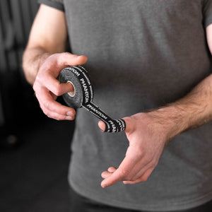 Das Phantom Pro Griptape eignet sich auch perfekt für Hook Grips im Crossfit. 
